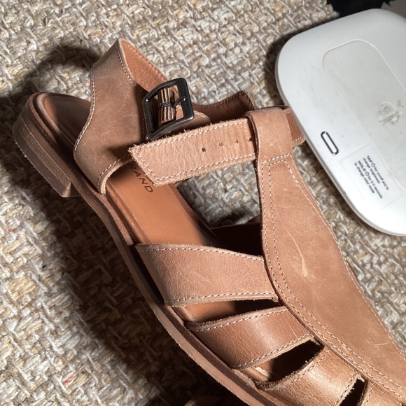 Lucky Brand sandals. - Picture 5 of 6